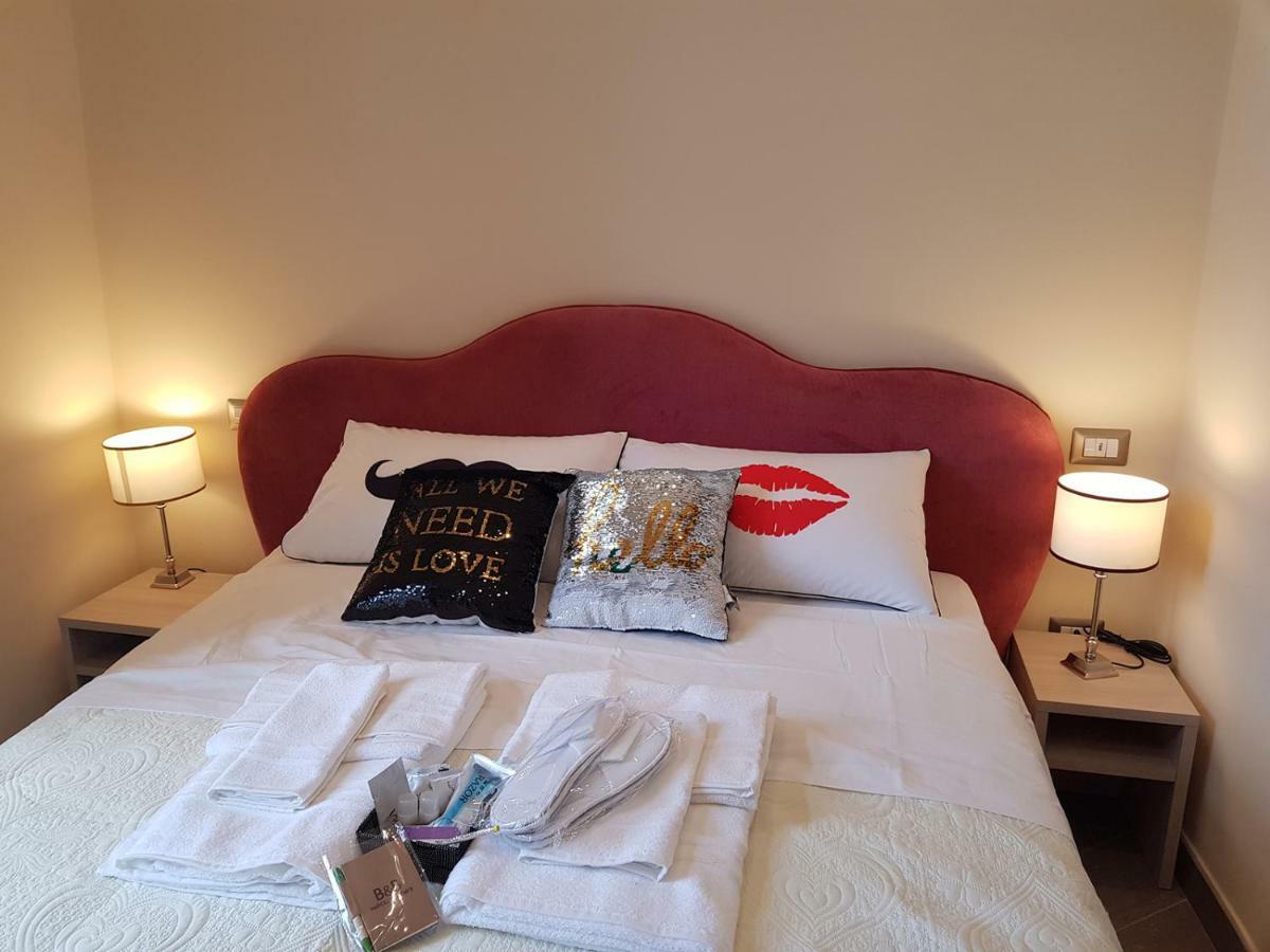 B&B Napoli Holidays Екстериор снимка
