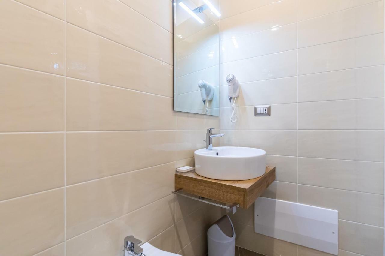 B&B Napoli Holidays Екстериор снимка